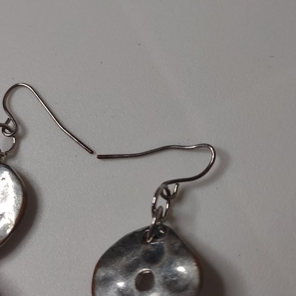 Red Dyed Howlite And Silver Tone Metal Dangle Earrings - Picture 6 of 10